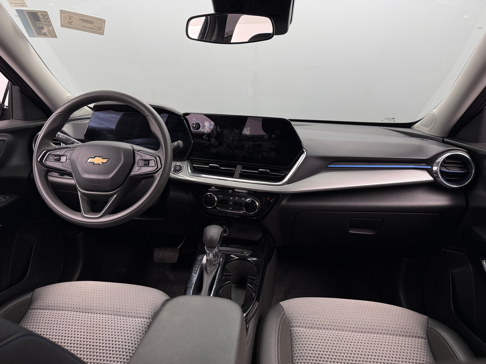 Thumbnail: 2025 Chevrolet Trax - 3