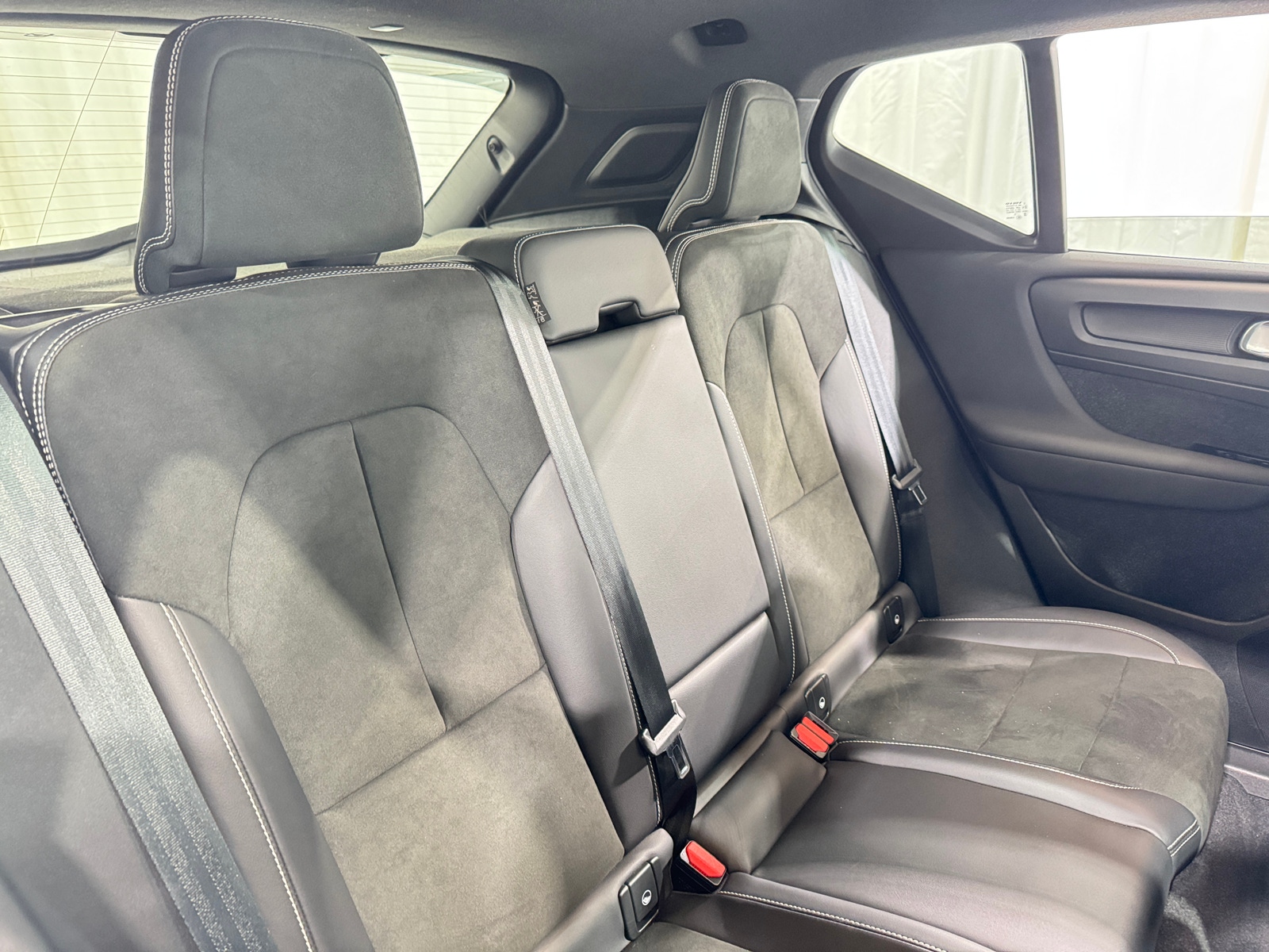 Thumbnail: 2021 Volvo XC40 - 5