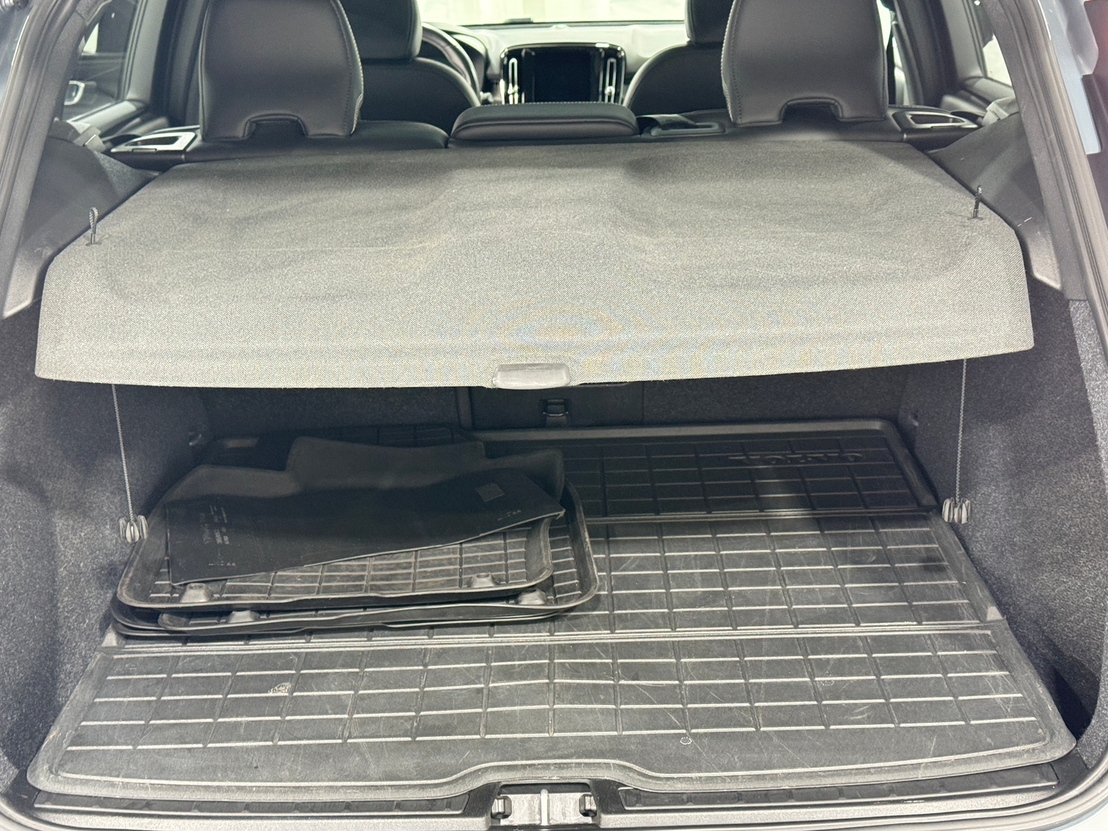 Thumbnail: 2021 Volvo XC40 - 6