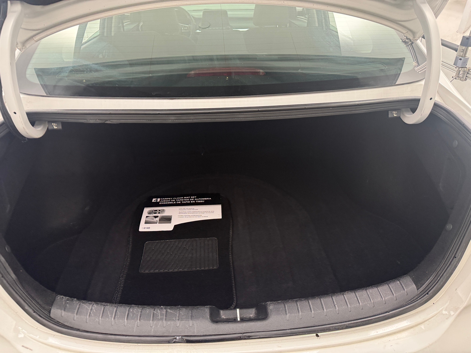 Thumbnail: 2024 Kia Forte - 7