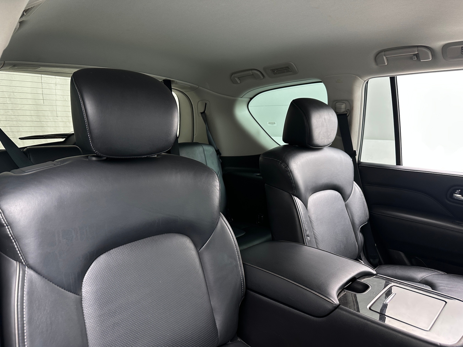 Thumbnail: 2023 INFINITI QX80 - 5