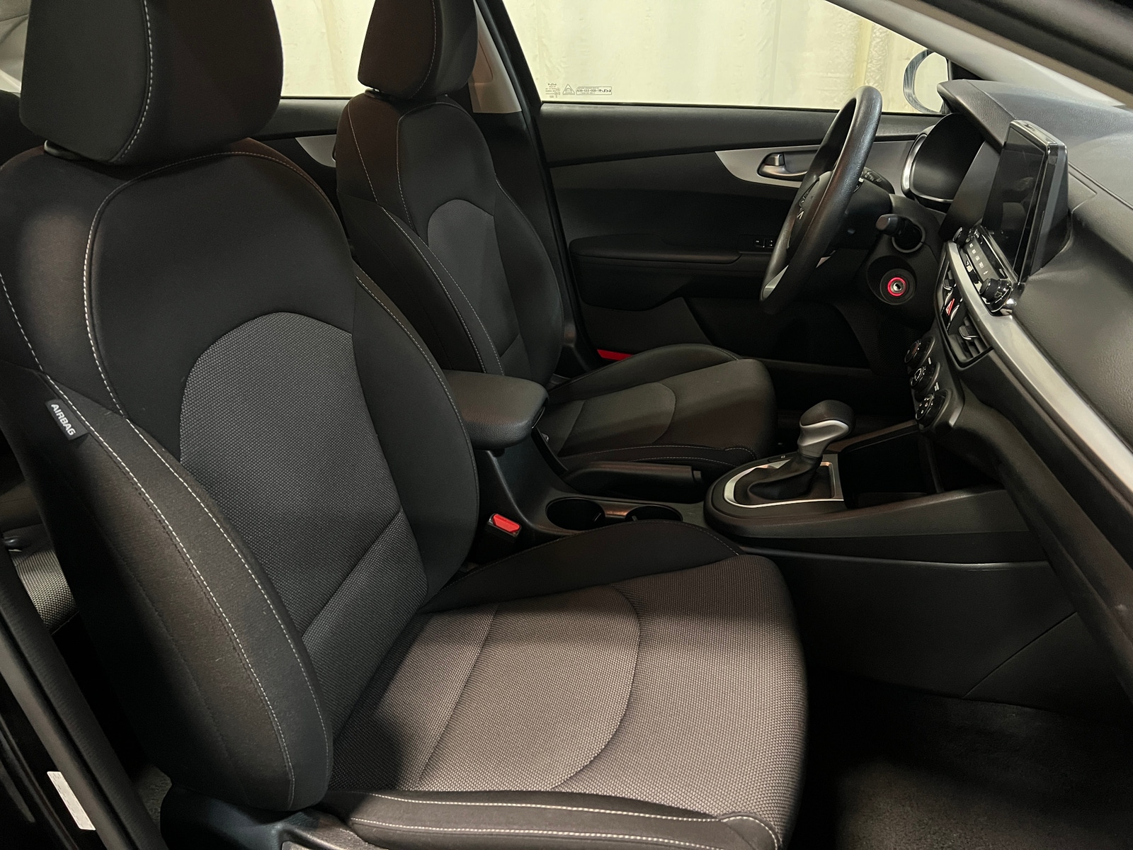 Thumbnail: 2023 Kia Forte - 2