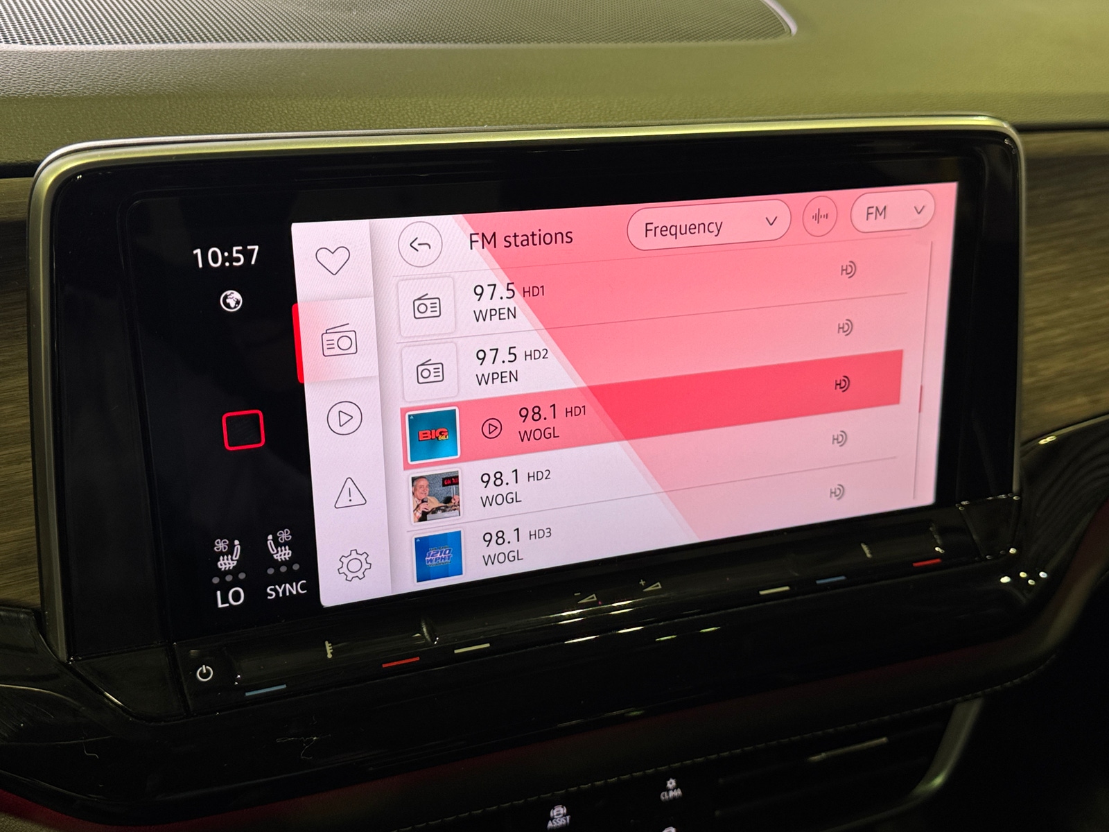 Thumbnail: 2024 Volkswagen Atlas - 3