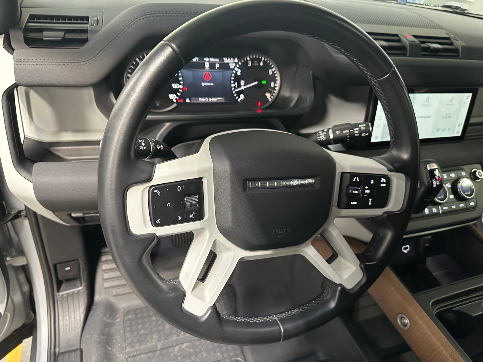 Thumbnail: 2023 Land Rover Defender - 4