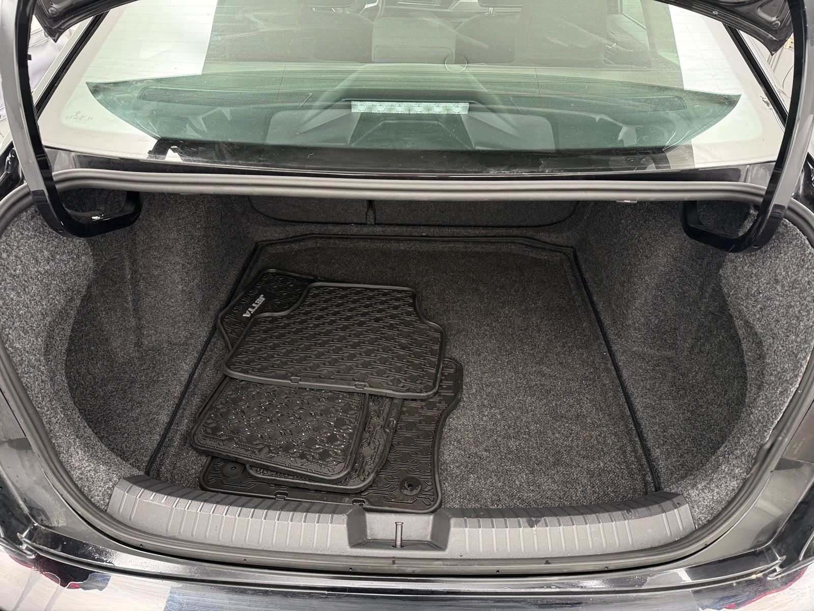 Thumbnail: 2024 Volkswagen Jetta - 7