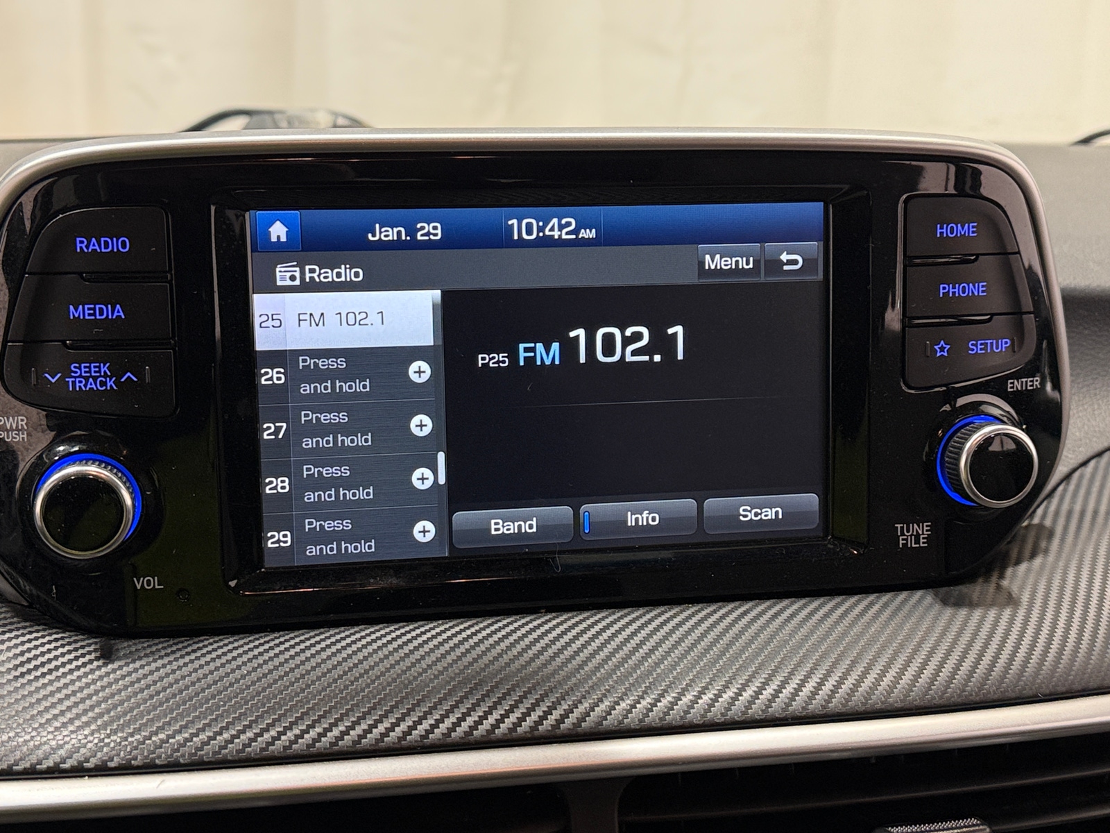 Thumbnail: 2019 Hyundai Tucson - 4