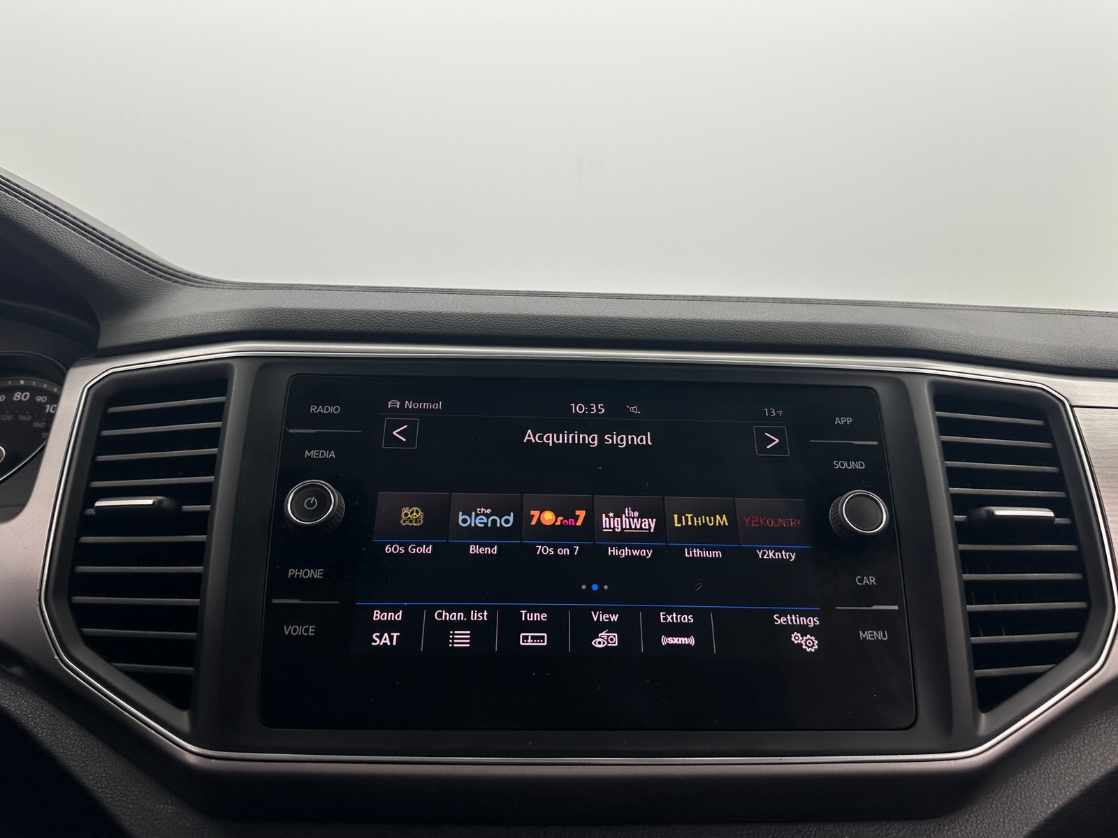 Thumbnail: 2019 Volkswagen Atlas - 3