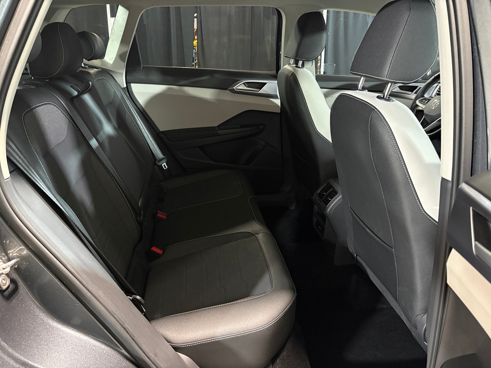 Thumbnail: 2025 Volkswagen Taos - 5