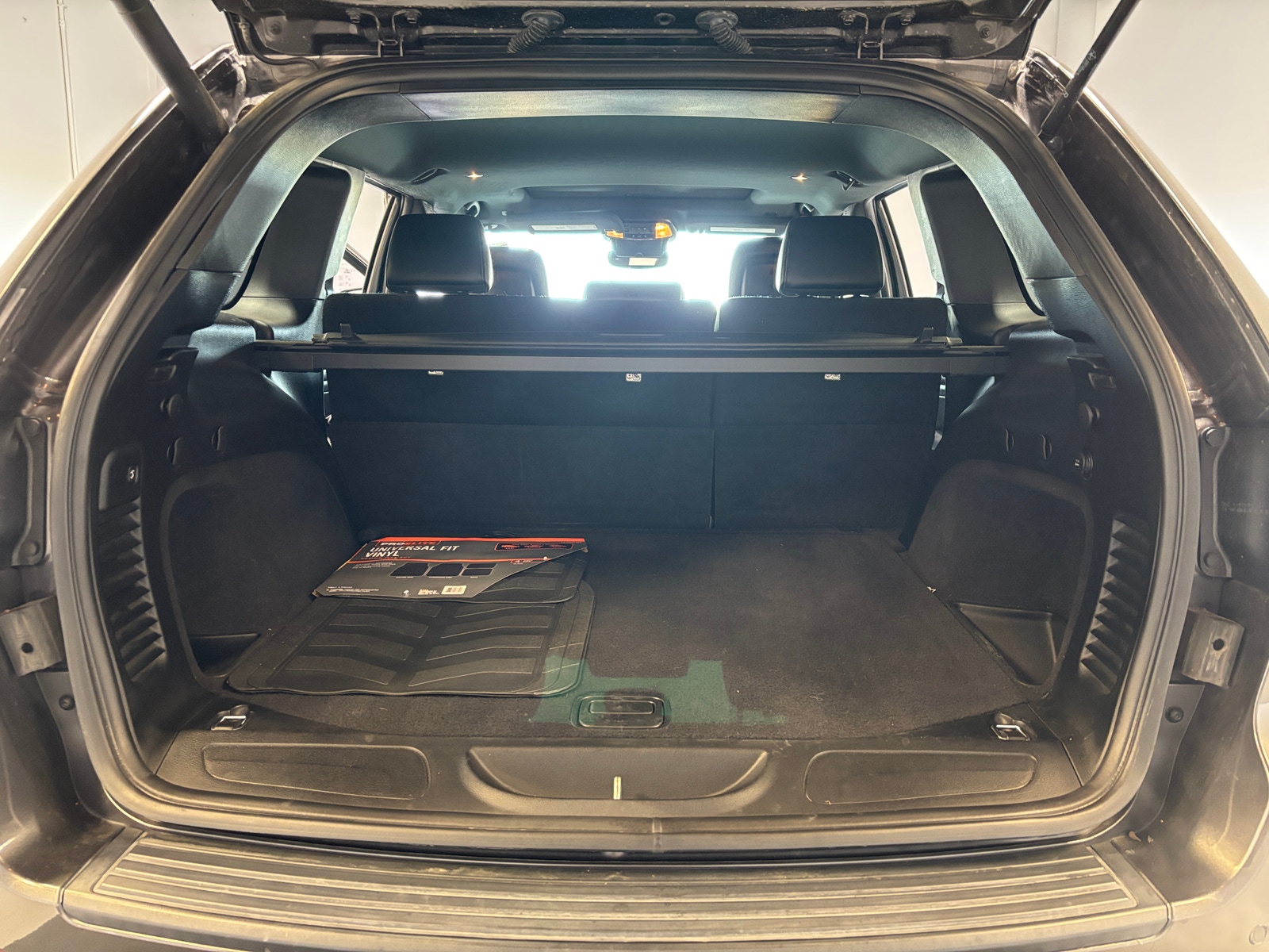 Thumbnail: 2019 Jeep Grand Cherokee - 6