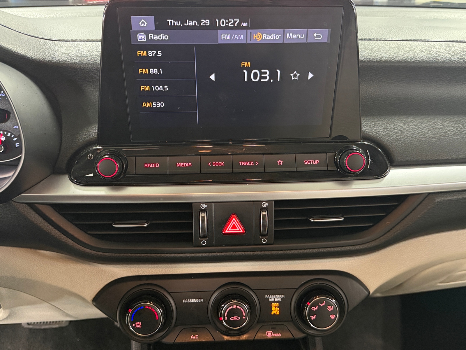 Thumbnail: 2023 Kia Forte - 4