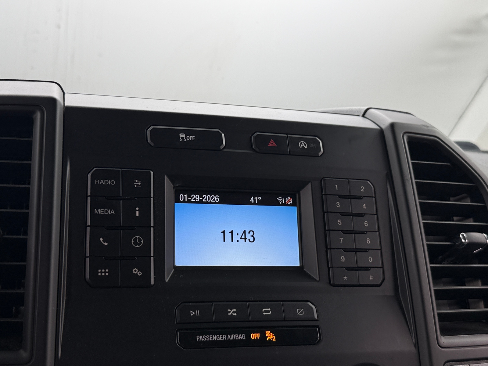 Thumbnail: 2019 Ford Econoline - 4