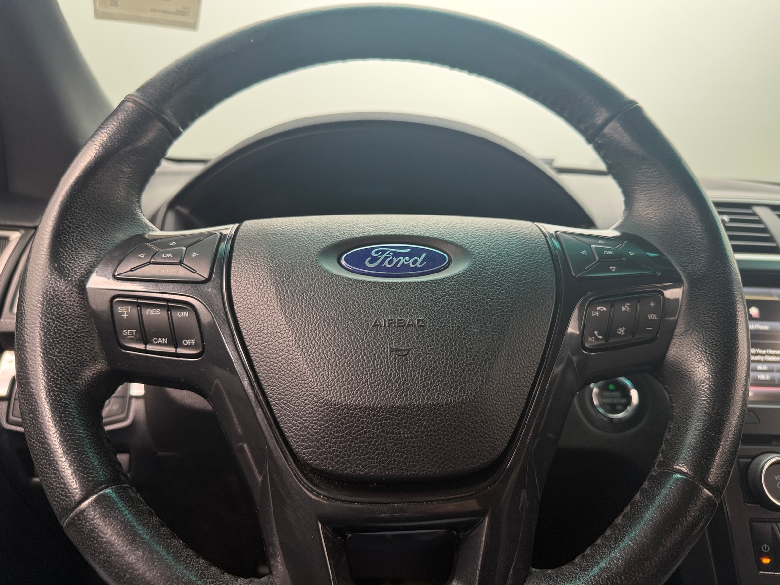 Thumbnail: 2016 Ford Explorer - 4