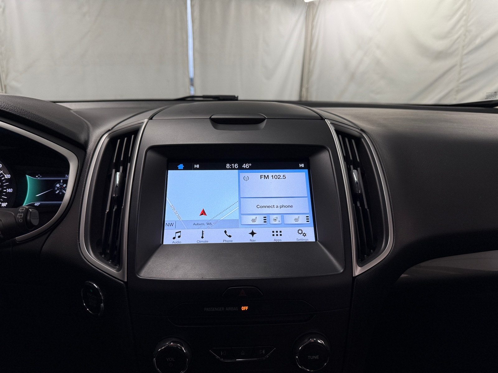 Thumbnail: 2017 Ford Edge - 3