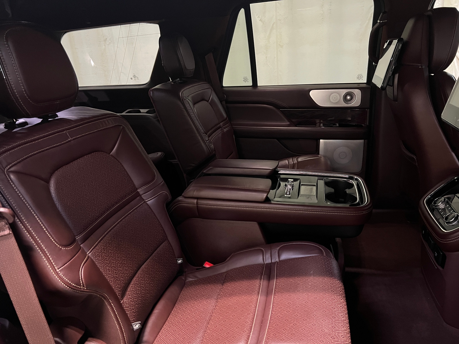 Thumbnail: 2020 Lincoln Navigator - 5