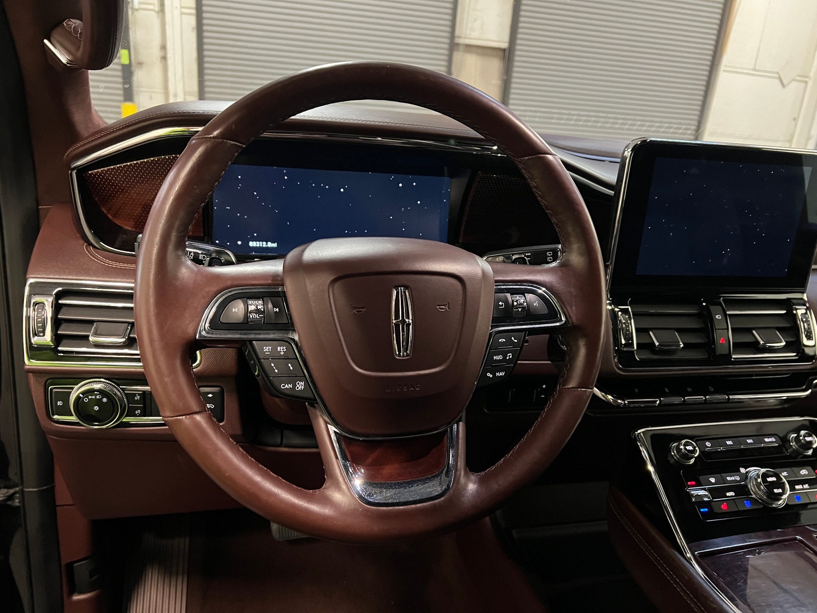 Thumbnail: 2020 Lincoln Navigator - 4