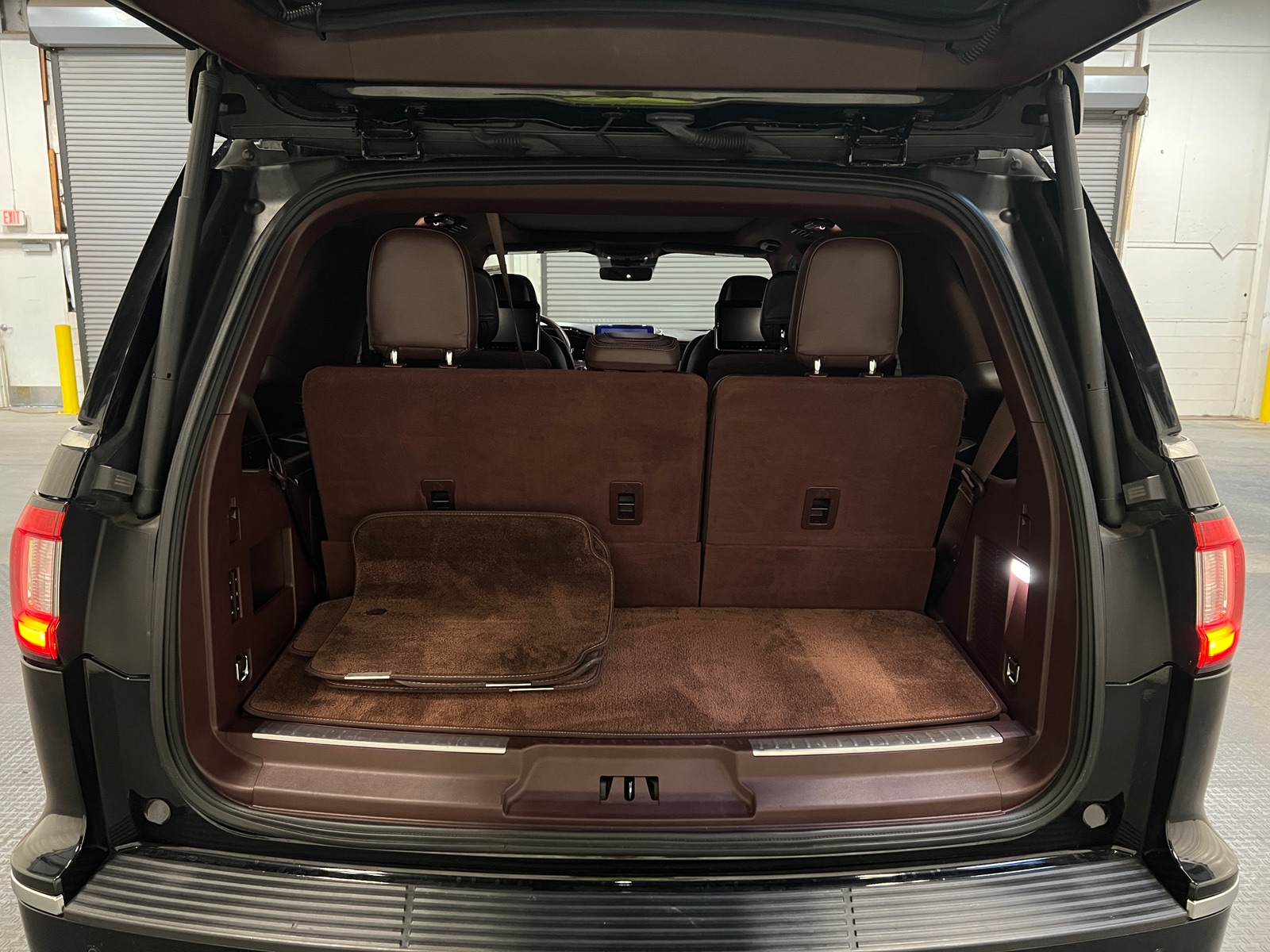 Thumbnail: 2020 Lincoln Navigator - 6