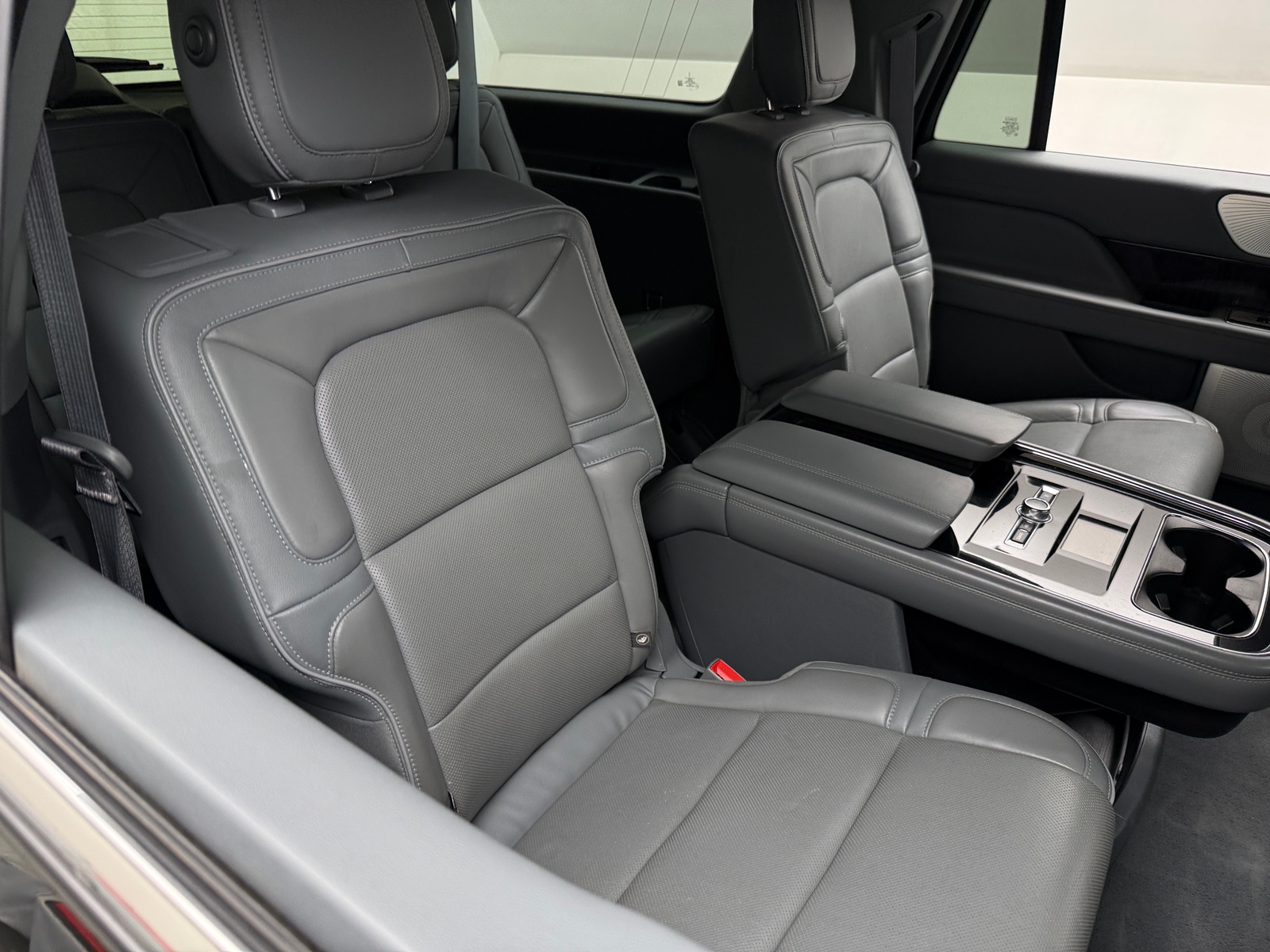 Thumbnail: 2018 Lincoln Navigator L - 5