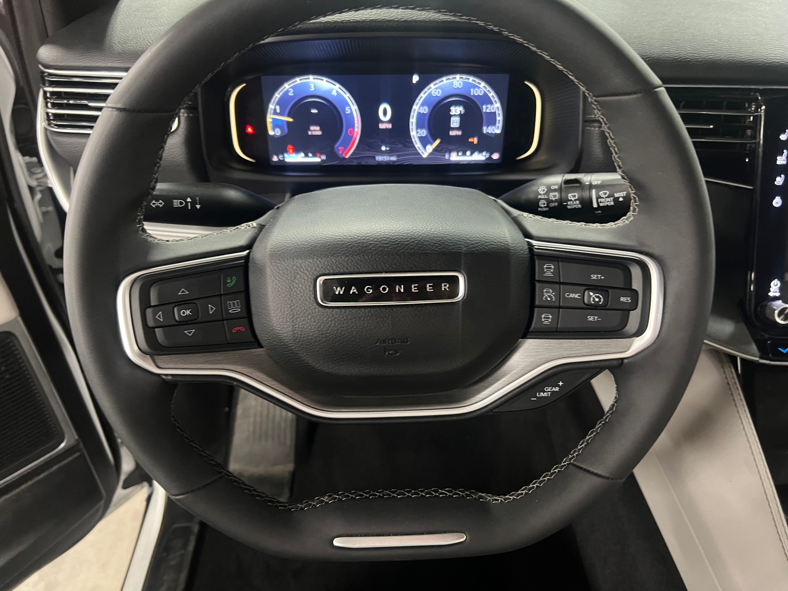 Thumbnail: 2025 Jeep Wagoneer - 4