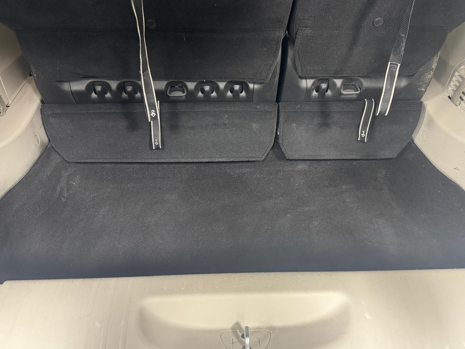 Thumbnail: 2023 Chrysler Pacifica - 6