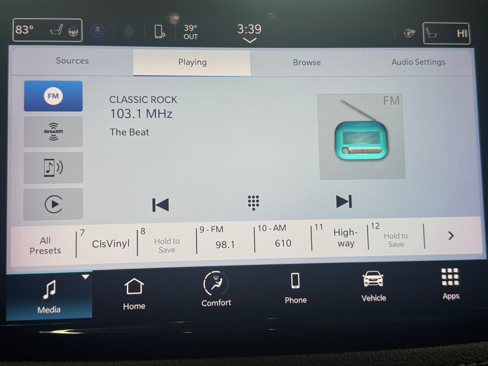 Thumbnail: 2023 Chrysler Pacifica - 3