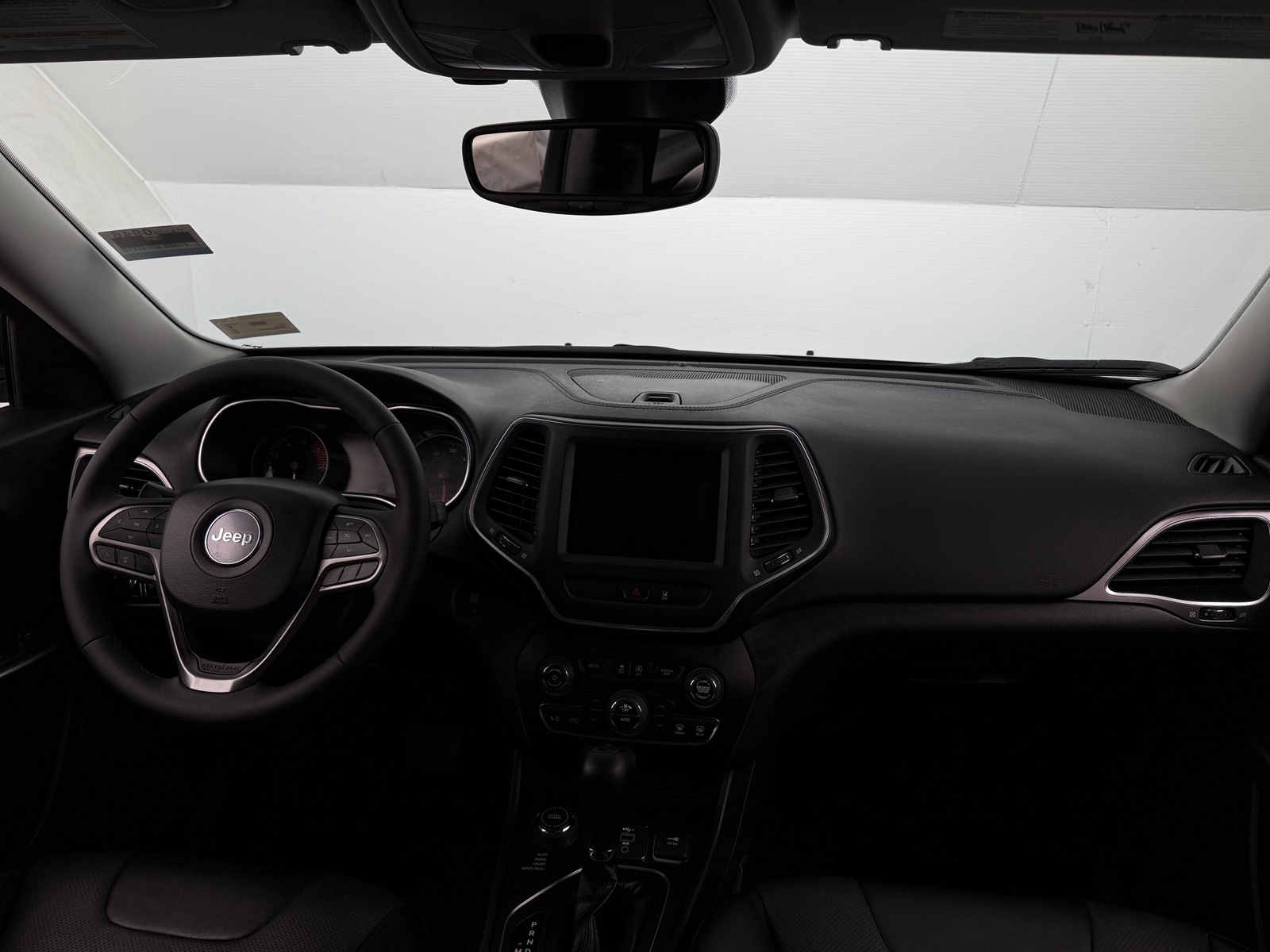 Thumbnail: 2022 Jeep Cherokee - 2