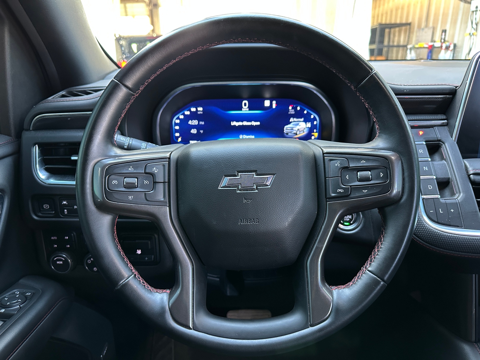 Thumbnail: 2023 Chevrolet Suburban - 4