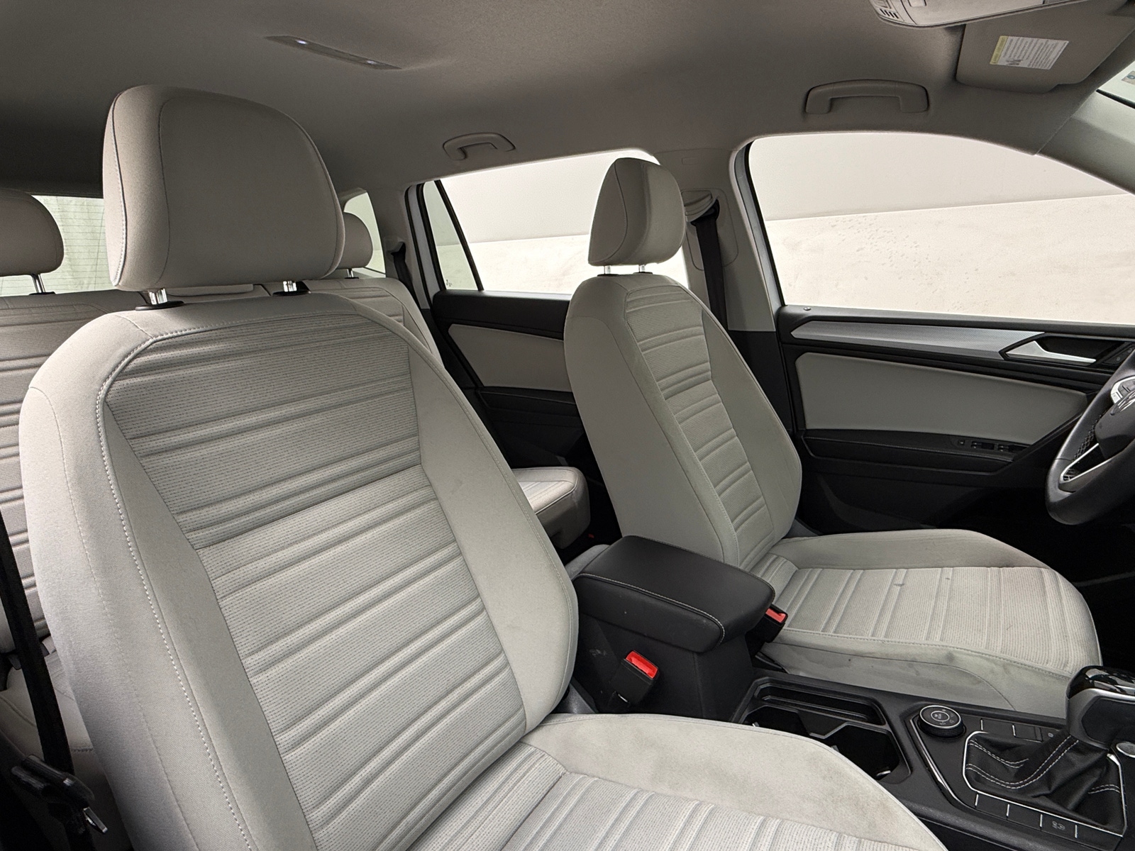 Thumbnail: 2022 Volkswagen Tiguan - 2