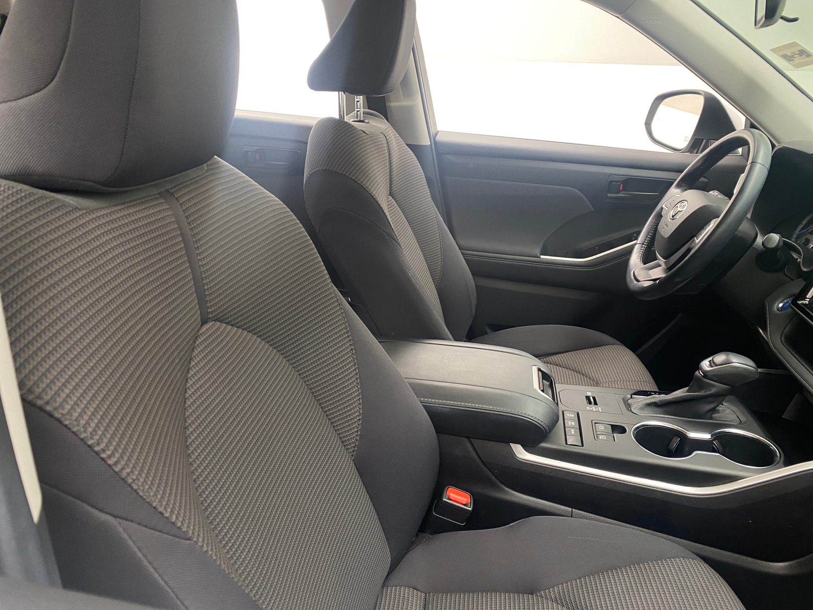 Thumbnail: 2022 Toyota Highlander - 2