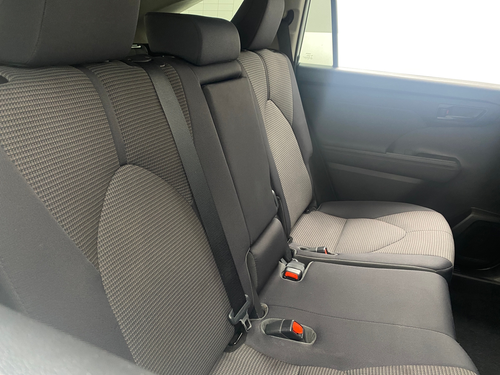 Thumbnail: 2022 Toyota Highlander - 6