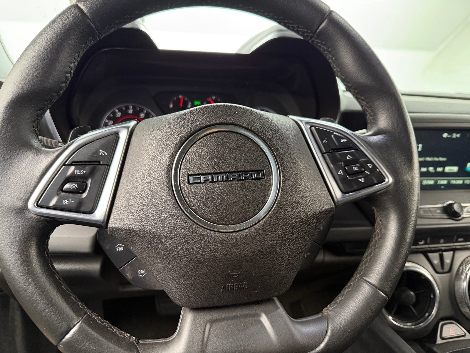 Thumbnail: 2018 Chevrolet Camaro - 5