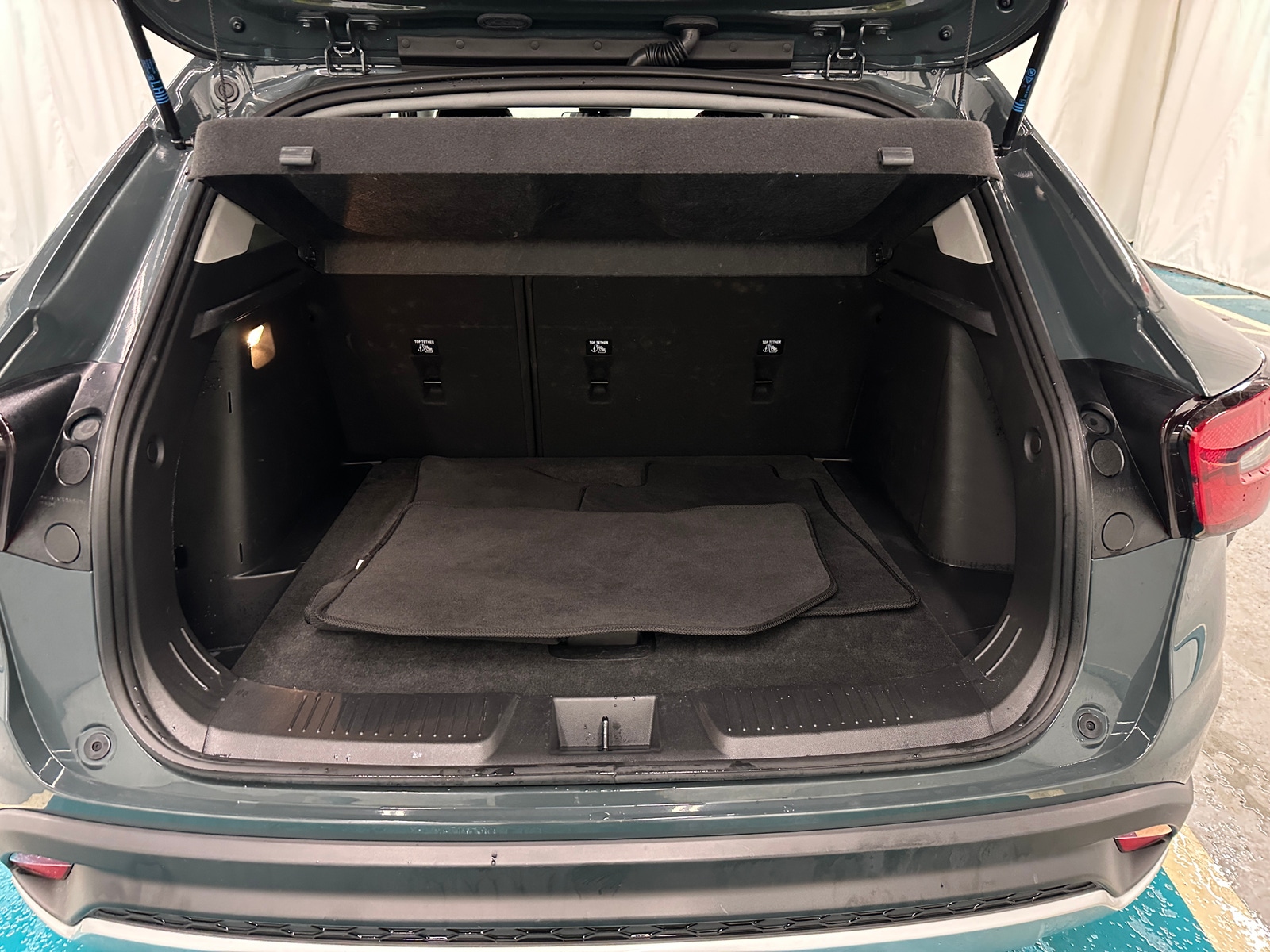 Thumbnail: 2025 Chevrolet Trax - 7