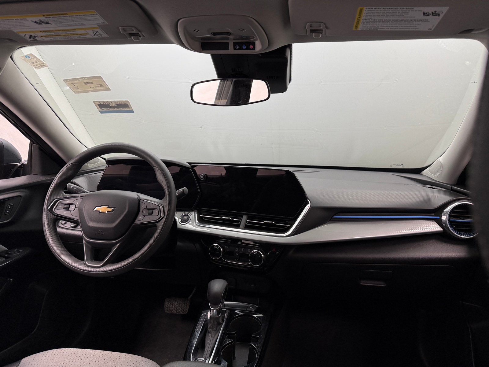 Thumbnail: 2025 Chevrolet Trax - 3