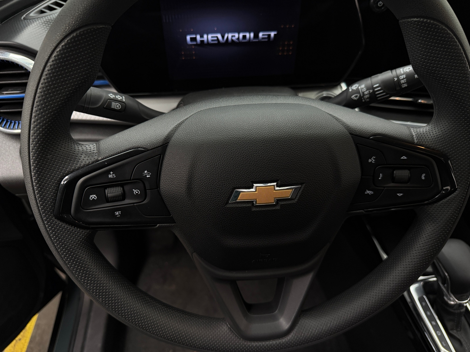 Thumbnail: 2025 Chevrolet Trax - 5