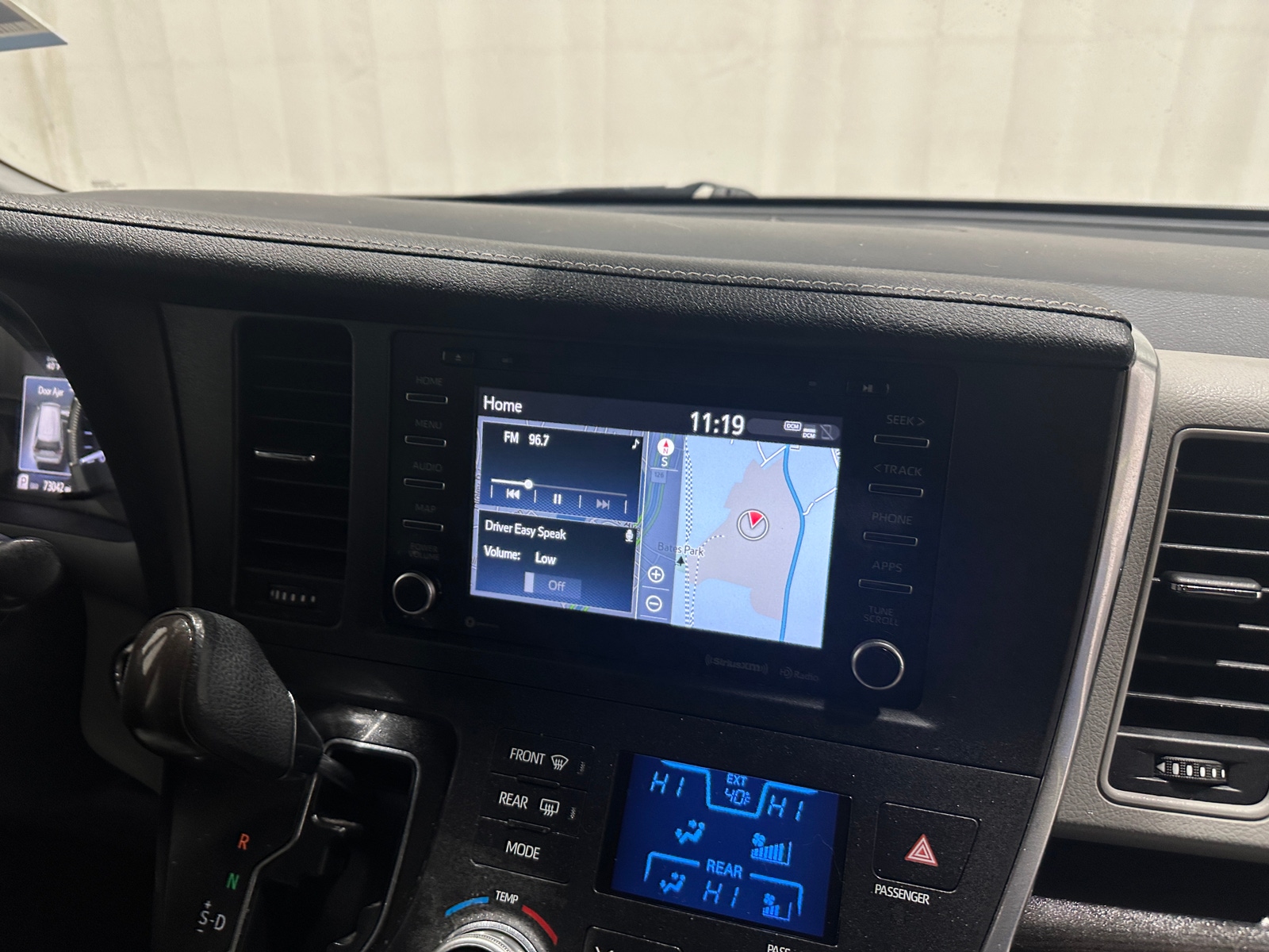 Thumbnail: 2019 Toyota Sienna - 3