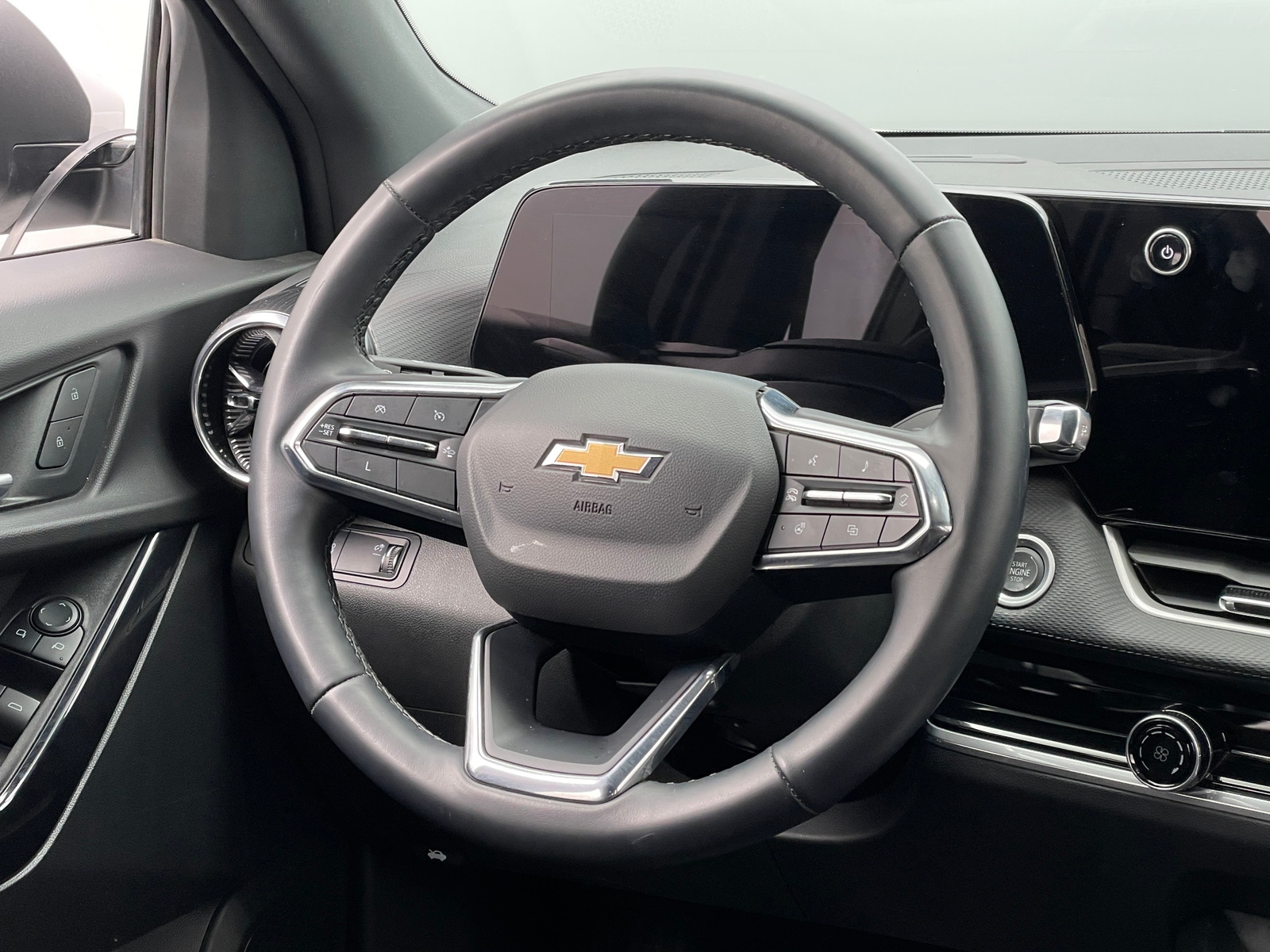 Thumbnail: 2025 Chevrolet Equinox - 5