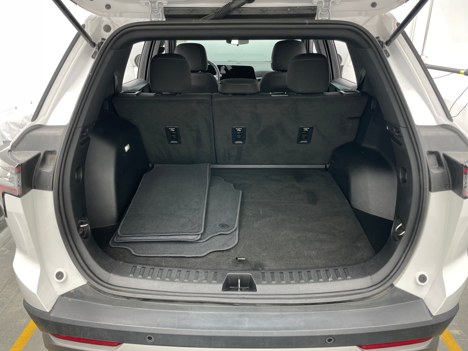 Thumbnail: 2025 Chevrolet Equinox - 7