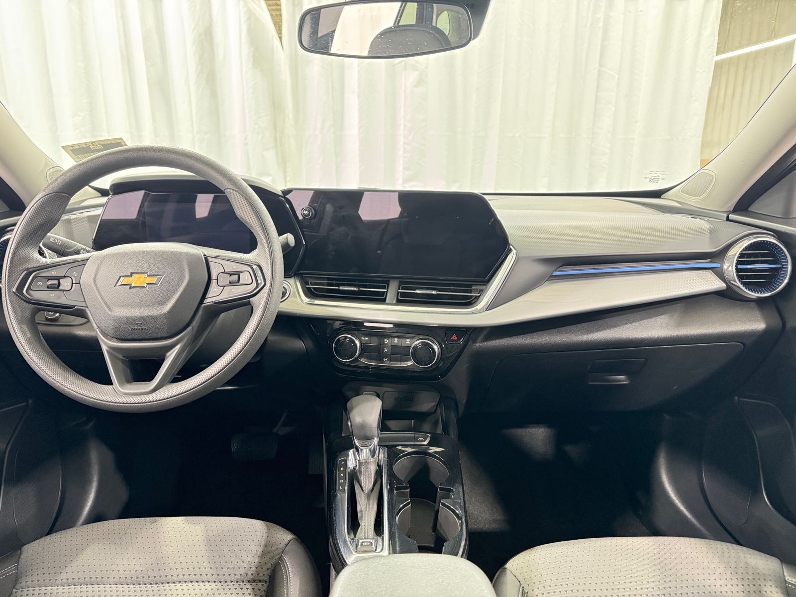 Thumbnail: 2025 Chevrolet Trax - 3