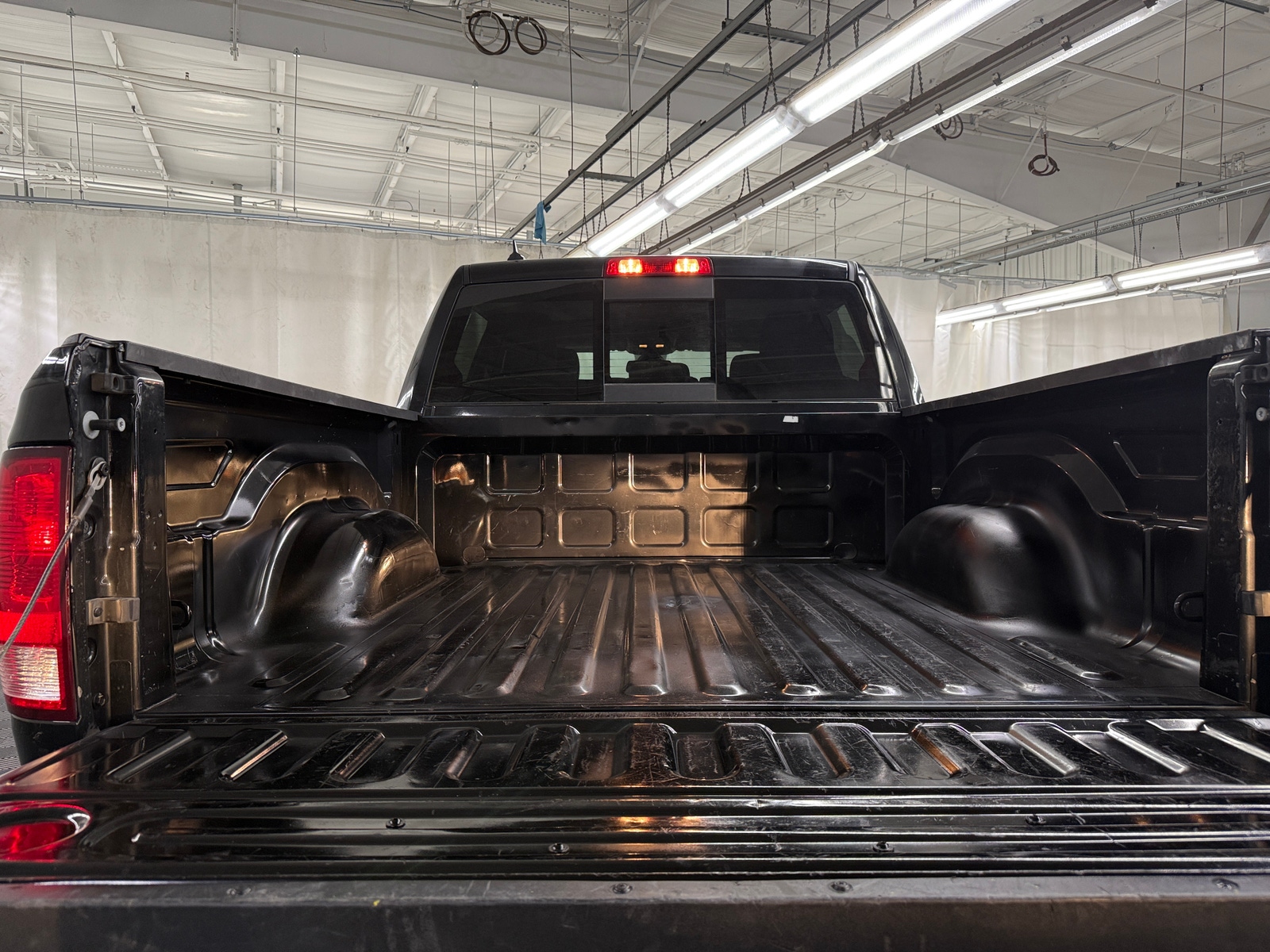 Thumbnail: 2023 RAM 1500 Classic - 7