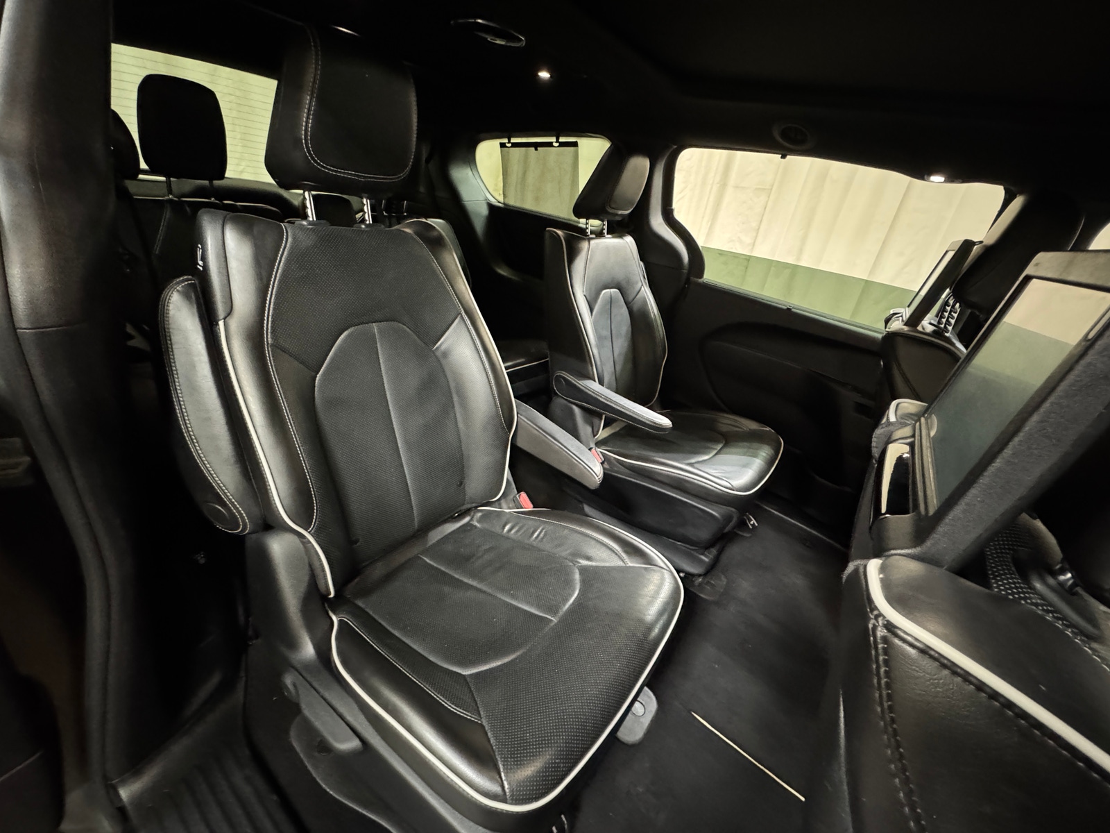 Thumbnail: 2021 Chrysler Pacifica - 5