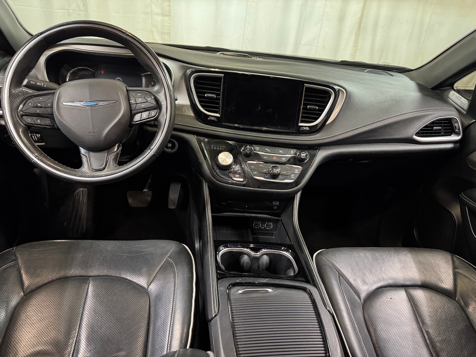 Thumbnail: 2021 Chrysler Pacifica - 2