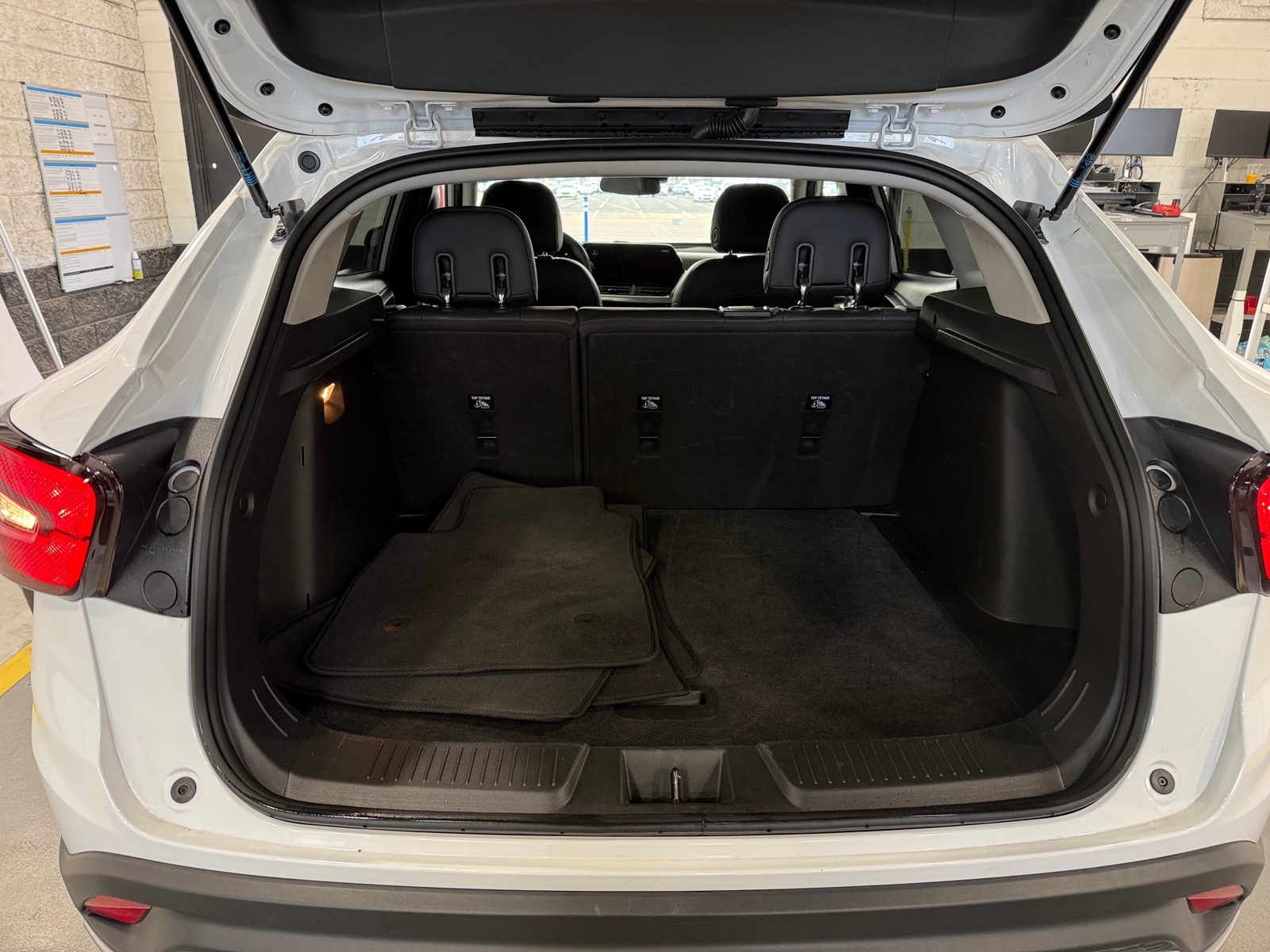 Thumbnail: 2025 Chevrolet Trax - 7