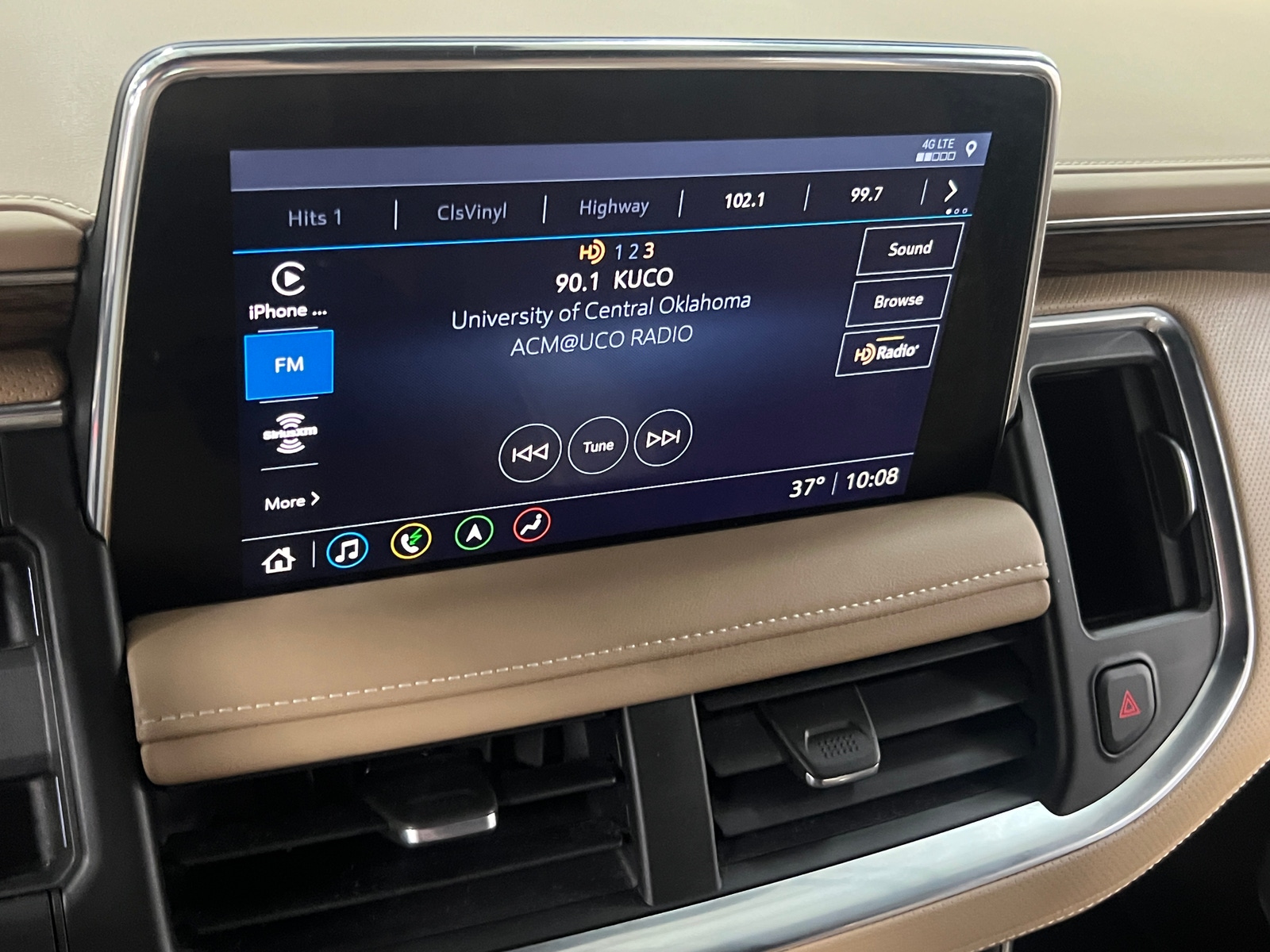 Thumbnail: 2021 Chevrolet Suburban - 3