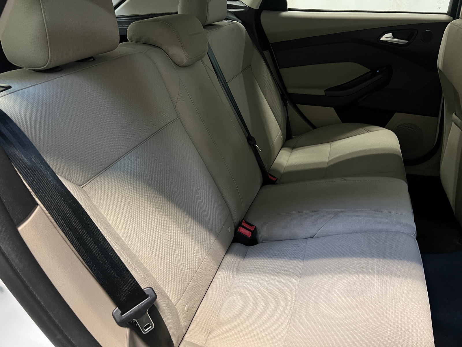 Thumbnail: 2015 Ford Focus - 6