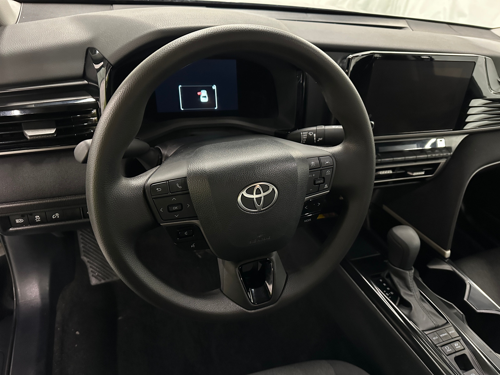 Thumbnail: 2025 Toyota Camry - 5