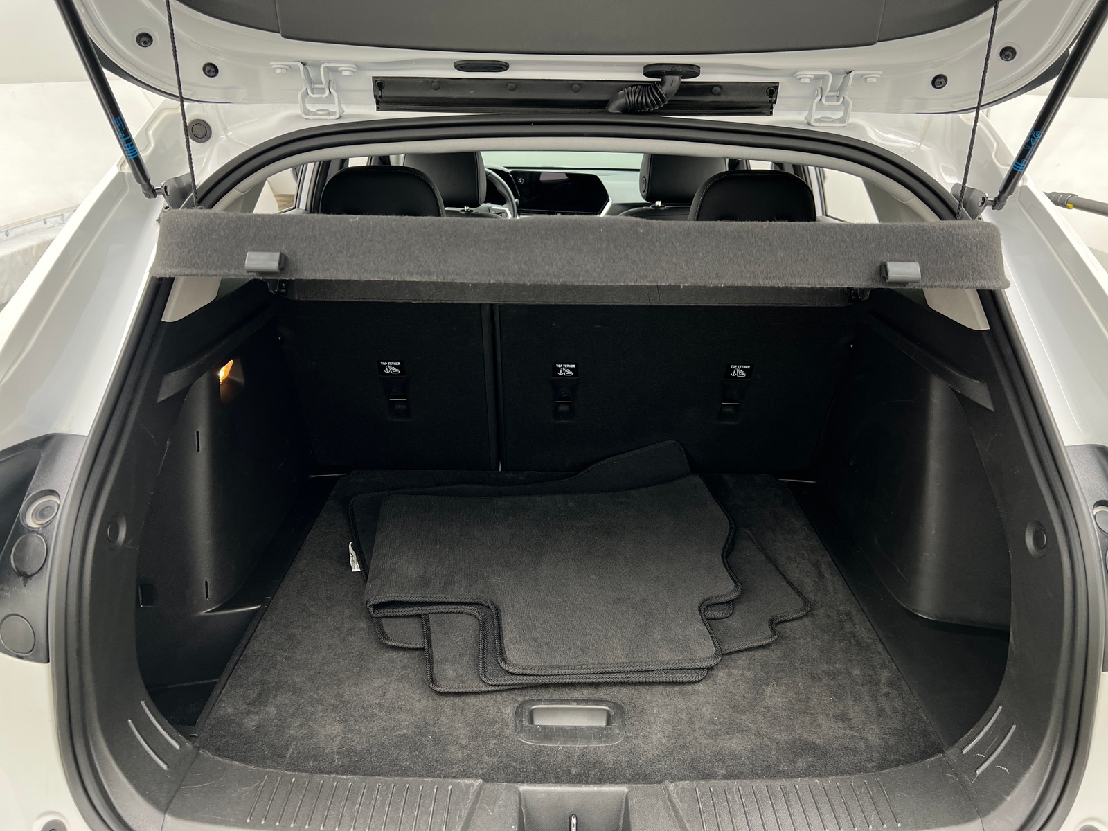 Thumbnail: 2025 Chevrolet Trax - 7