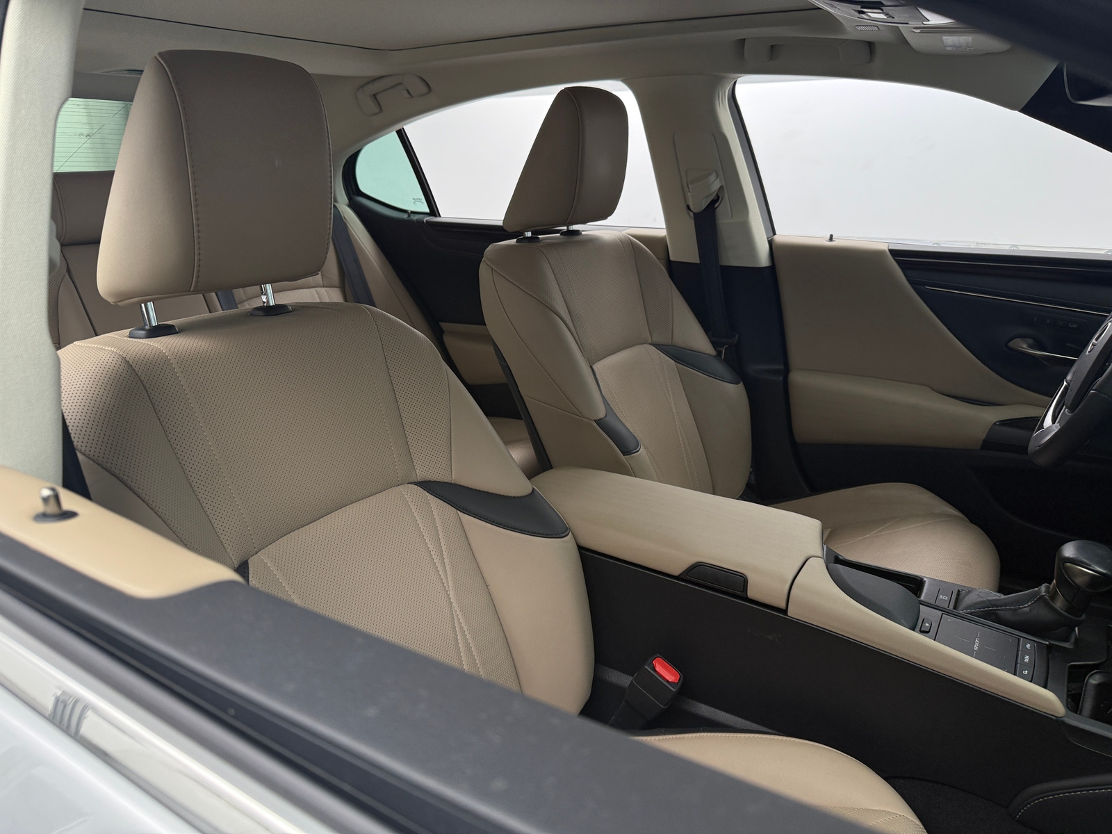 Thumbnail: 2019 Lexus ES - 2