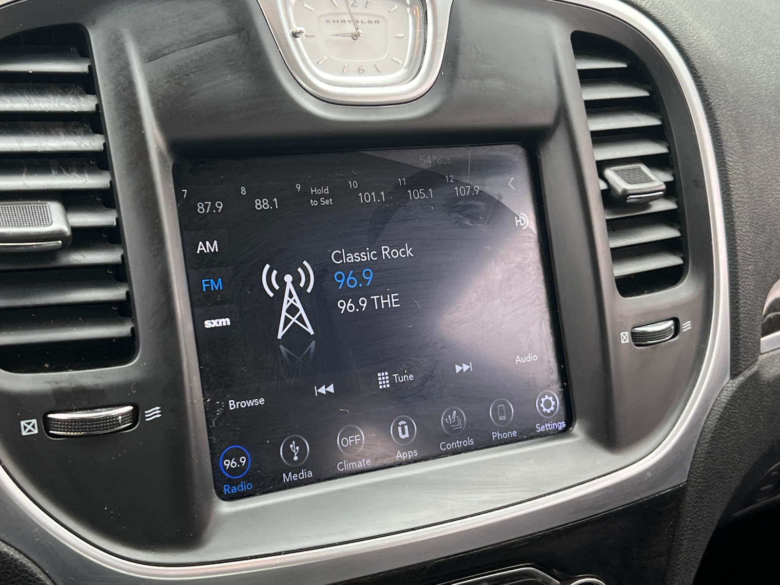 Thumbnail: 2018 Chrysler 300 - 3