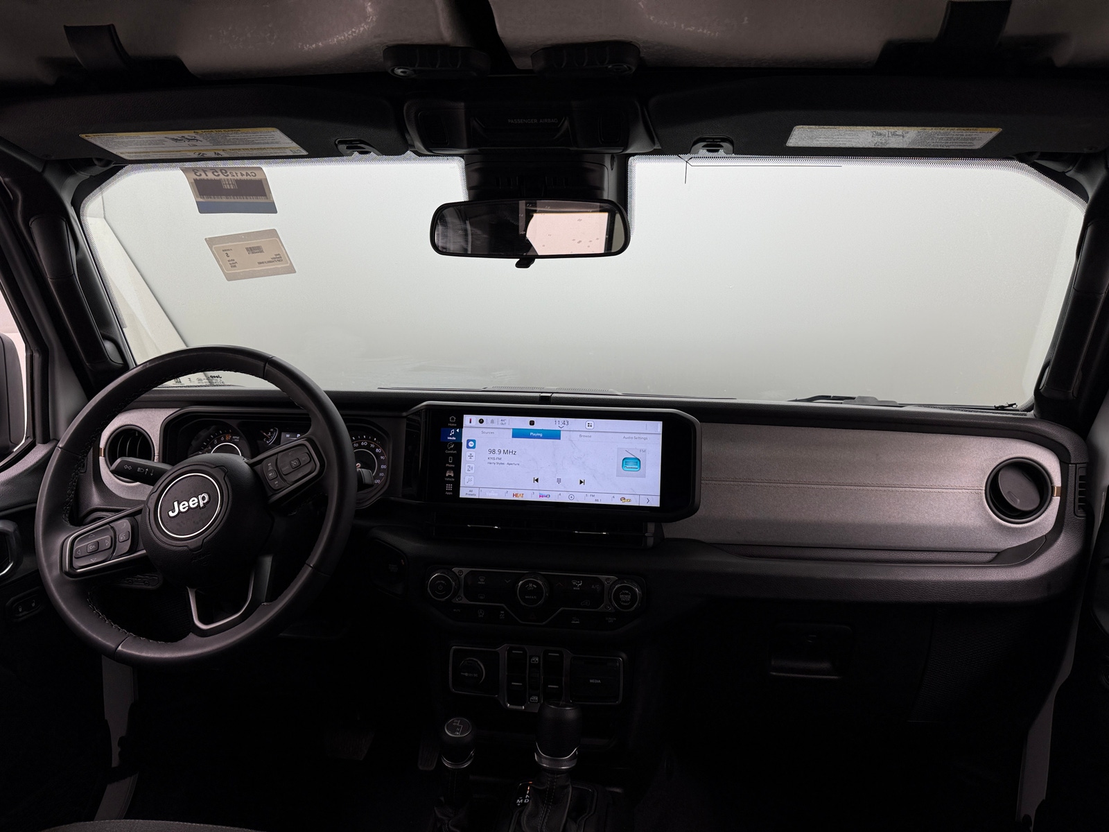 Thumbnail: 2025 Jeep Gladiator - 3