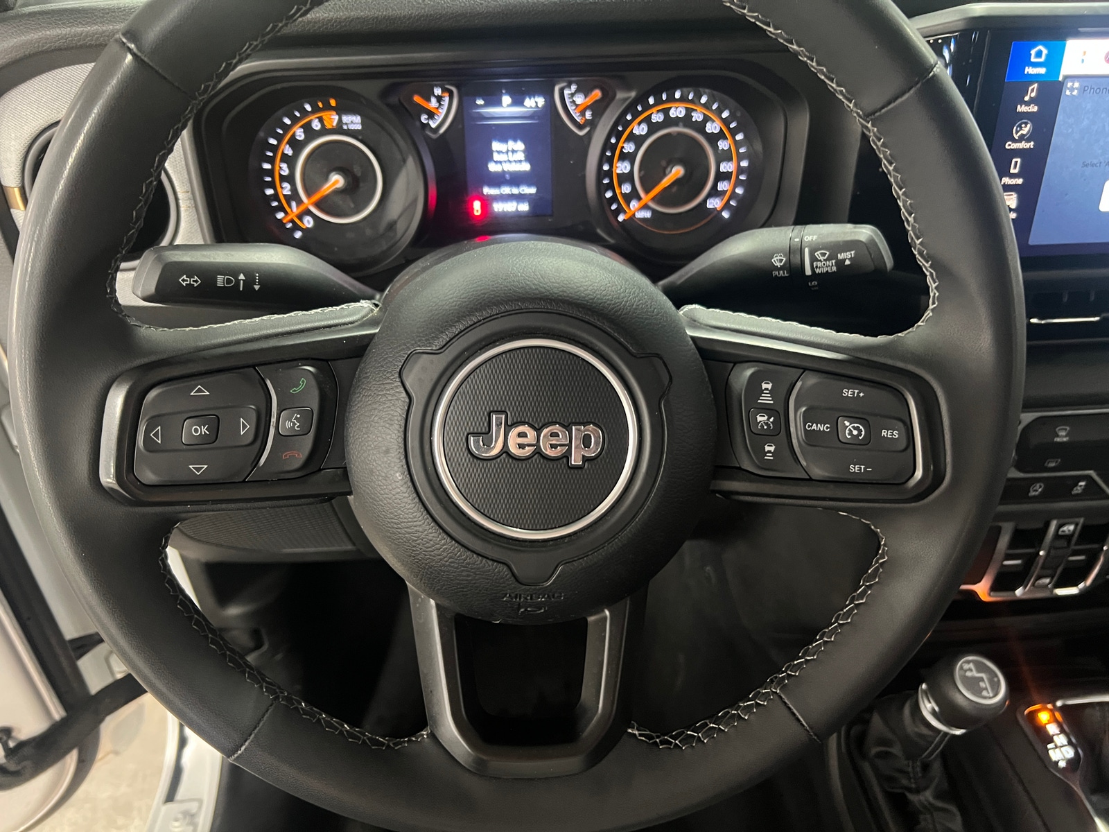 Thumbnail: 2025 Jeep Gladiator - 5