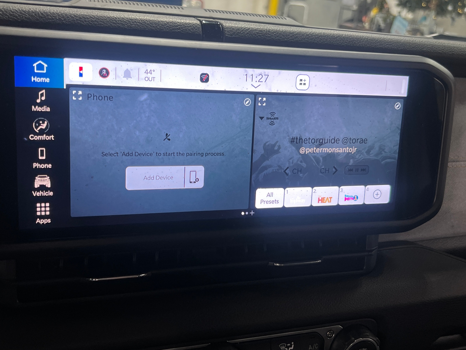 Thumbnail: 2025 Jeep Gladiator - 4